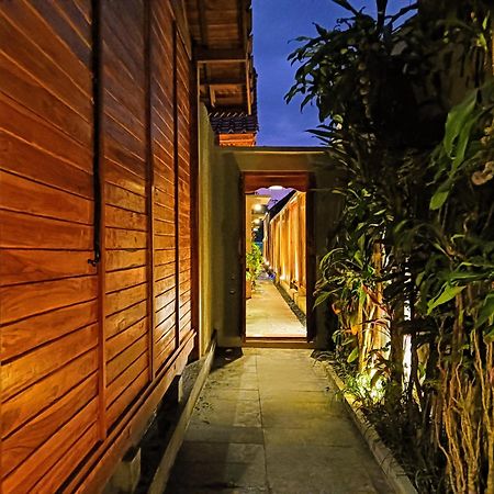 Готель Ngesil Private Joglo & Pool Убуд Екстер'єр фото